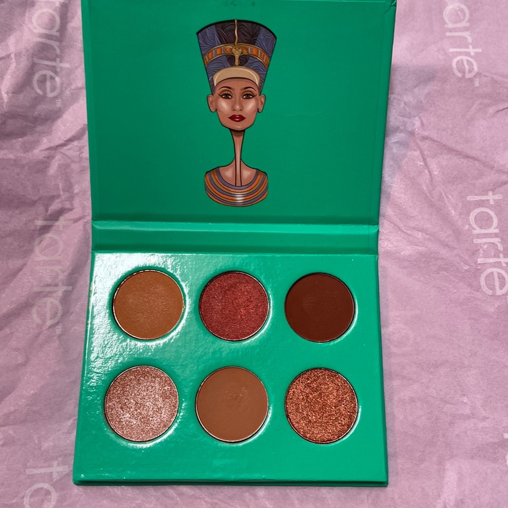 Juvia’s Place Mini Nubian palette